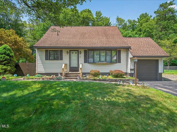 13 Terry Avenue, Schenectady, NY 12303