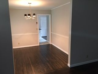 4th image of 72 Brookwood Ter