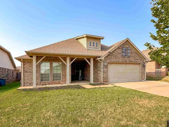 318 Topaz Ave, Stillwater, OK 74075