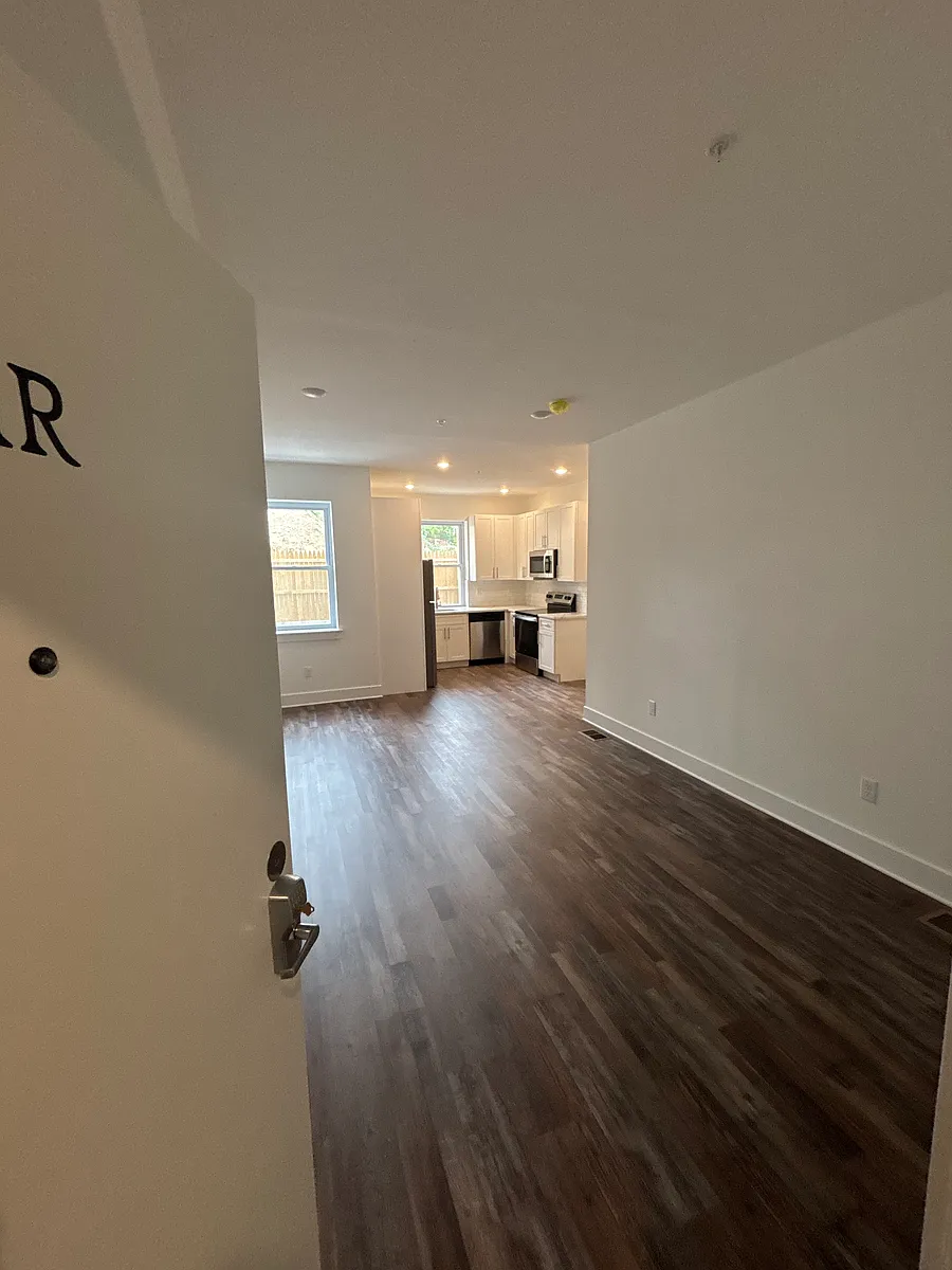 Building Photo - 3345 N 19th St #1R