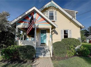 6 Middle St, Barrington, RI 02806