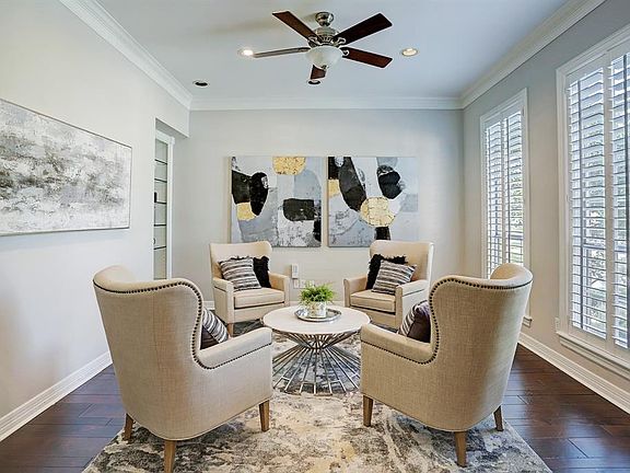 Formal Living Room or use as a Study
