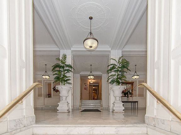 3rd image of 2600 Kennedy Blvd #5B