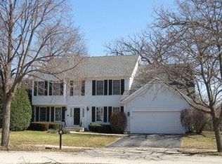 1039 Barberry Ct, Elgin, IL 60120