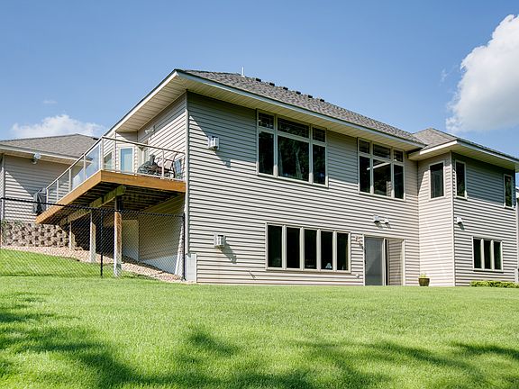 4th image of 3440 227th Ave NW