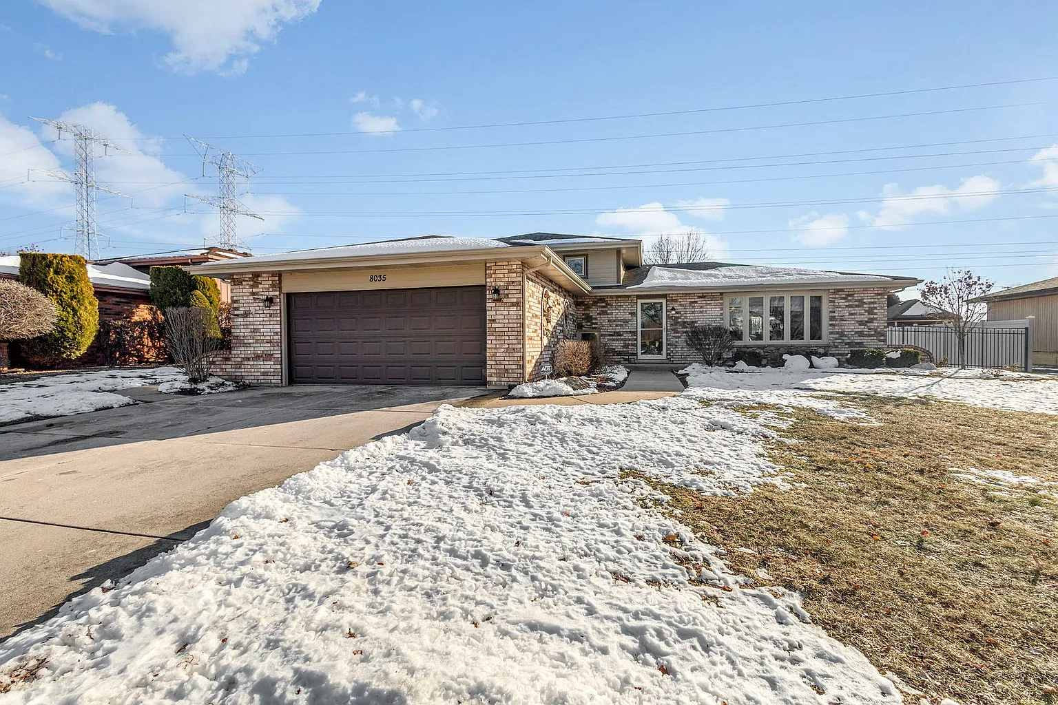 8035 Anne Dr photo 1