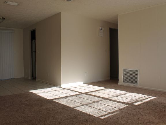 2nd image of 7635 Praver Dr E