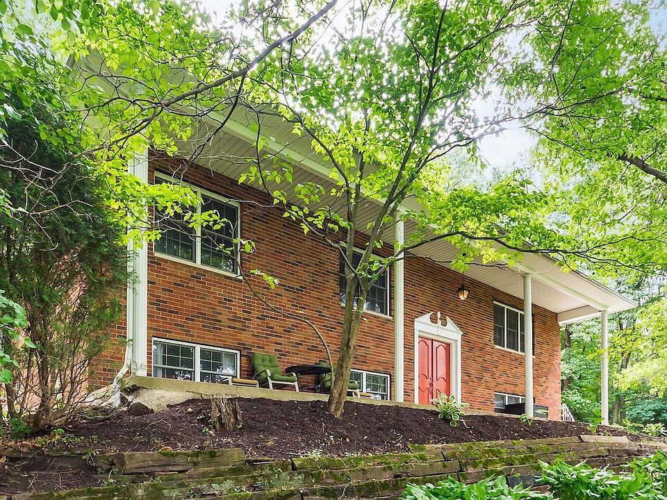 1st image of 2948 Franchel Ct NW