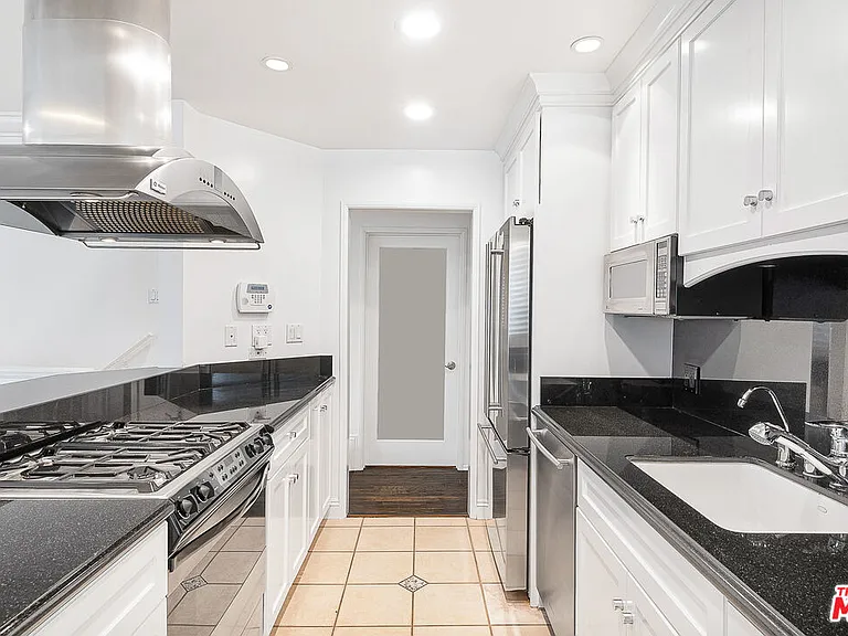 315 N Swall Dr #303 — Photo 7