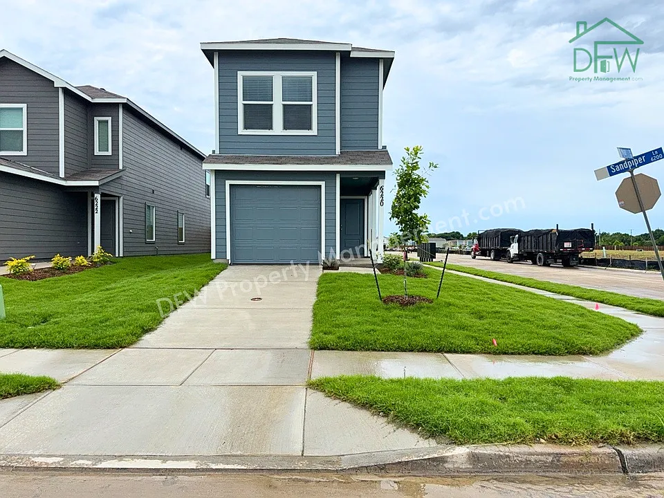 6220 Sandpiper Way