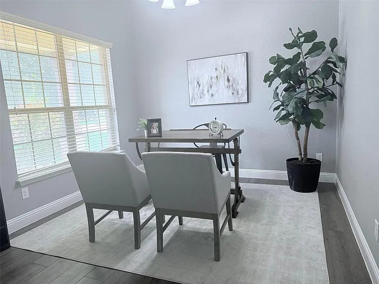 503 Glenwood Ridge Dr — Photo 2