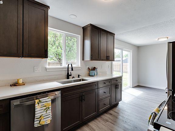 5th image of 236/238 S 35th St