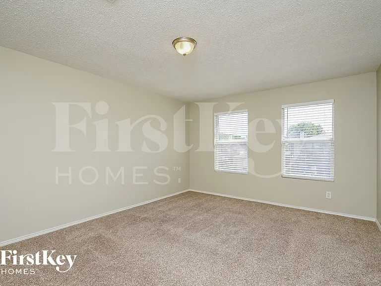 3114 Melrose Dr — Photo 8