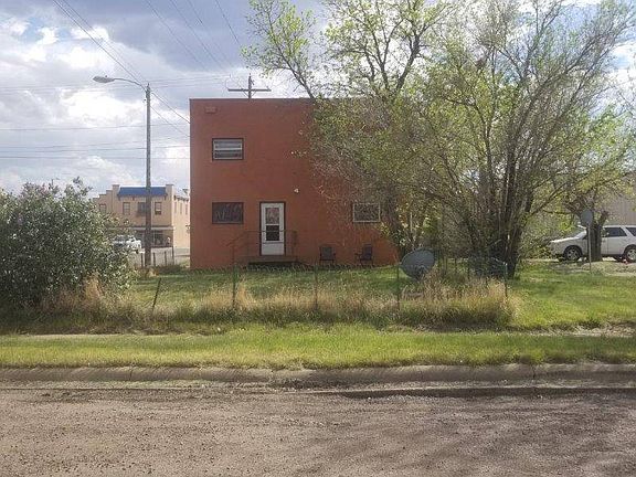 4th image of 703 1st Ave S