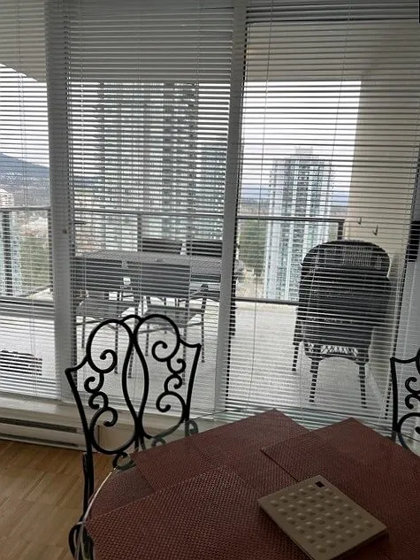 2 bed, 885 sqft, $2,900 — Photo 4