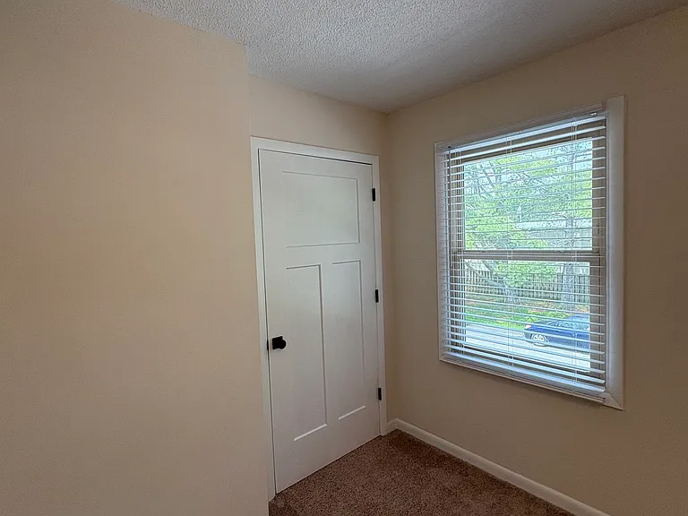 1476 Highway 126 #B8 — Photo 35