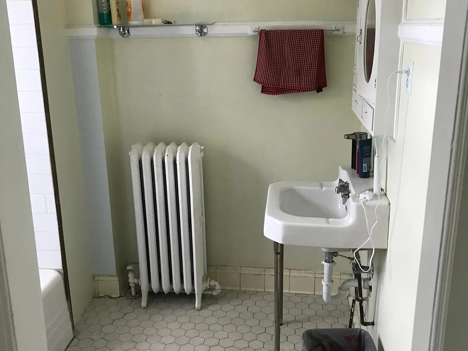 1 bed, 750 sqft, $950 — Photo 3