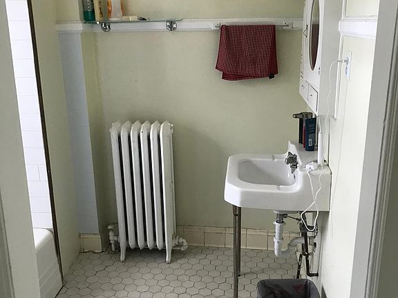 3rd image of 3716 Washington St #2