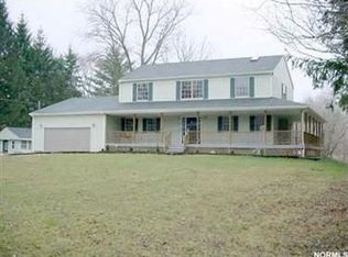 11300 Tinkers Creek Rd, Valley View, OH 44125