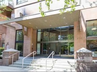 1189 Howe St #7, Vancouver, BC V6Z 2X4