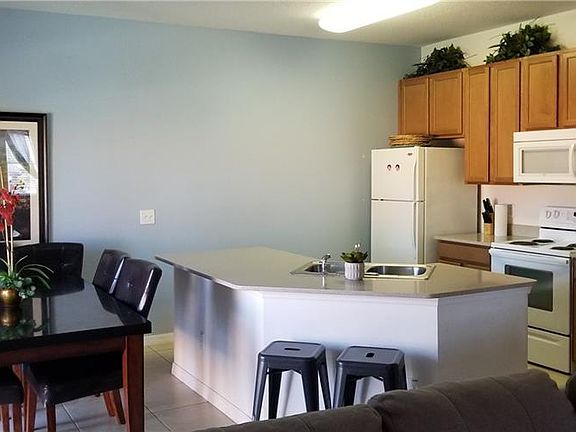 4th image of 4550 Alberto Cir