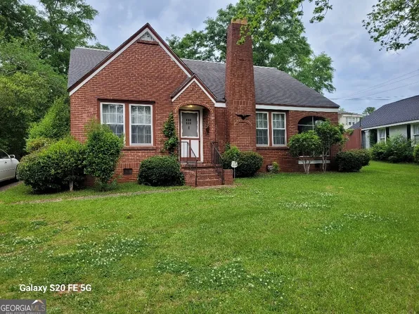1419 Roper Ave, West Point, GA 31833