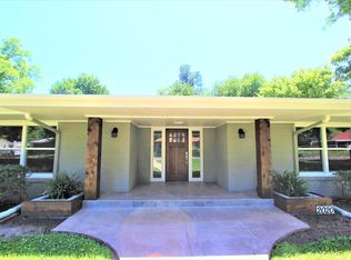 2020 Simpson St, Paris, TX 75460