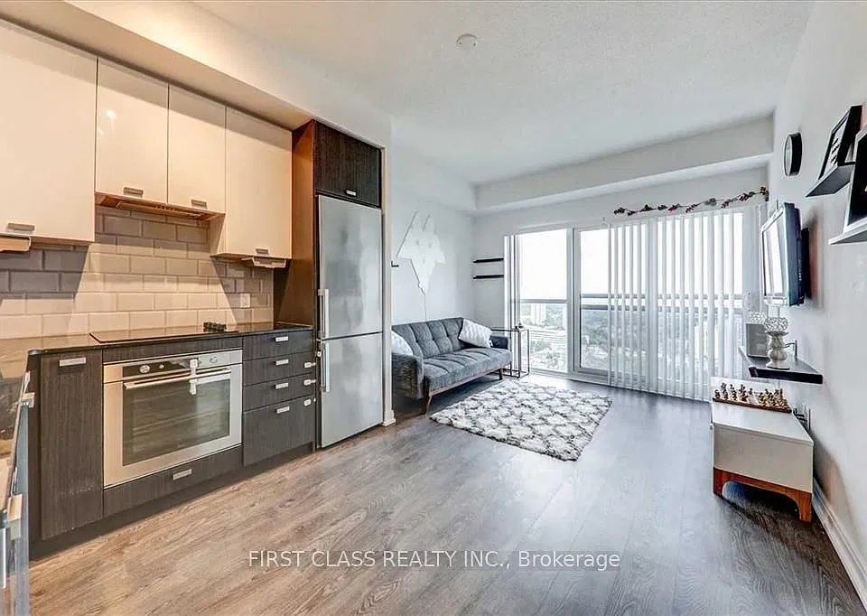 275 Village Green Sq #3120