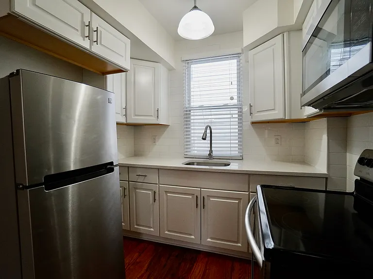 112 North St #1 — Photo 9