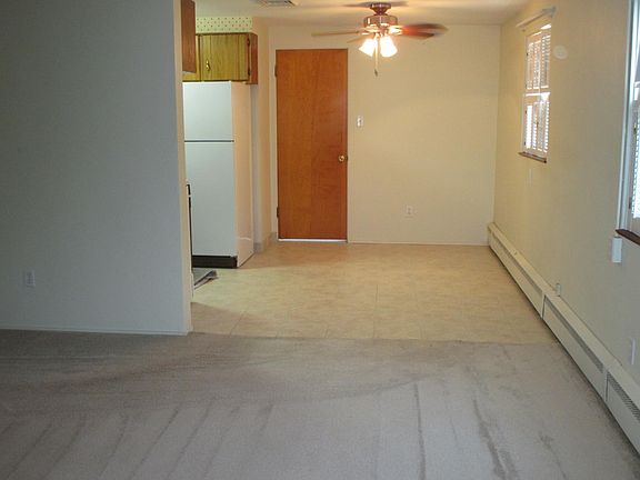 3rd image of 218 S Tuxedo Dr