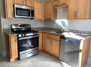 10 Short St APT 4, Brookline, MA 02446