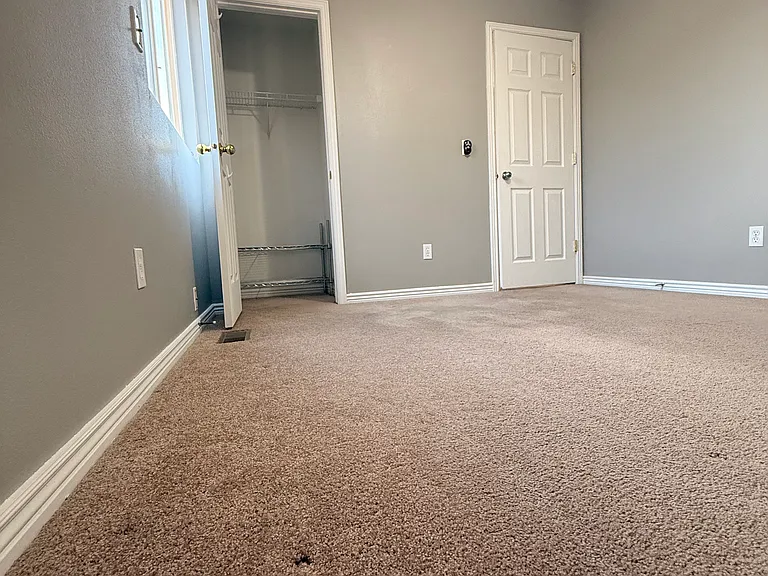 1711 N 980 W — Photo 2