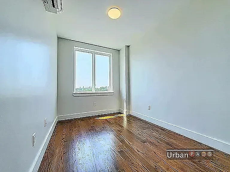 381 De Witt Ave #402 — Photo 5