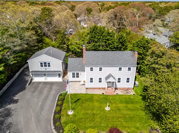 10 Kings Road, Harwich, MA 02645
