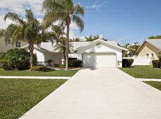 363 N Country Club Blvd, Boca Raton, FL 33487