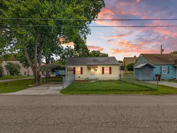 569 Monroe St, Madisonville, TN 37354