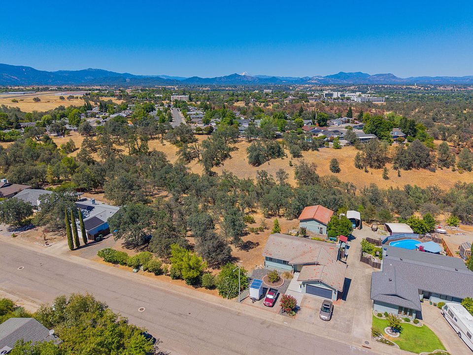 1st image of 2688 Starlight Blvd