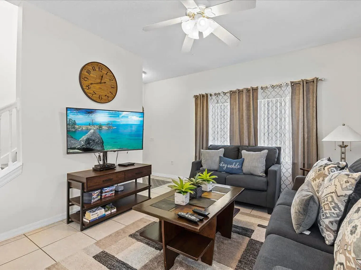 4 bed, 3.0 bath, 1625 sqft, $7,219 — Photo 3