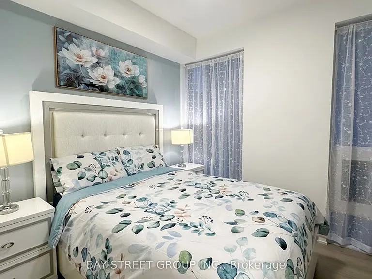 100 Queen St E #2911 — Photo 19