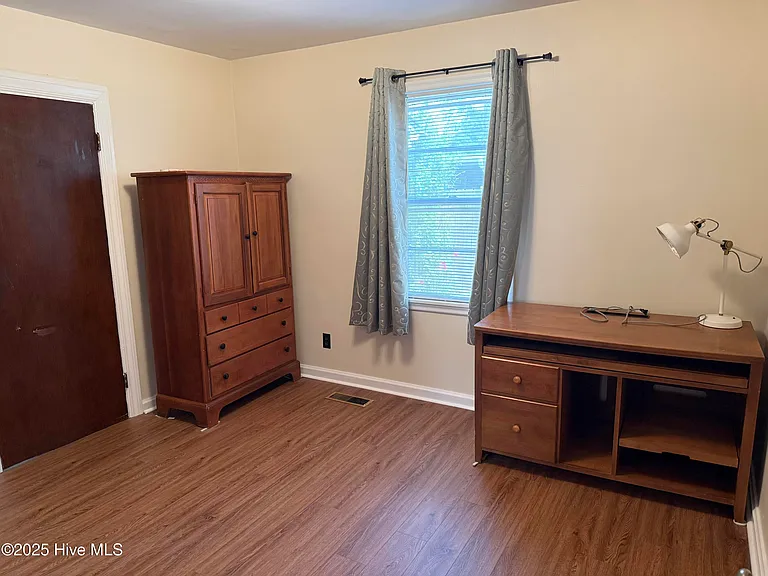 2703 Jackson Dr — Photo 18
