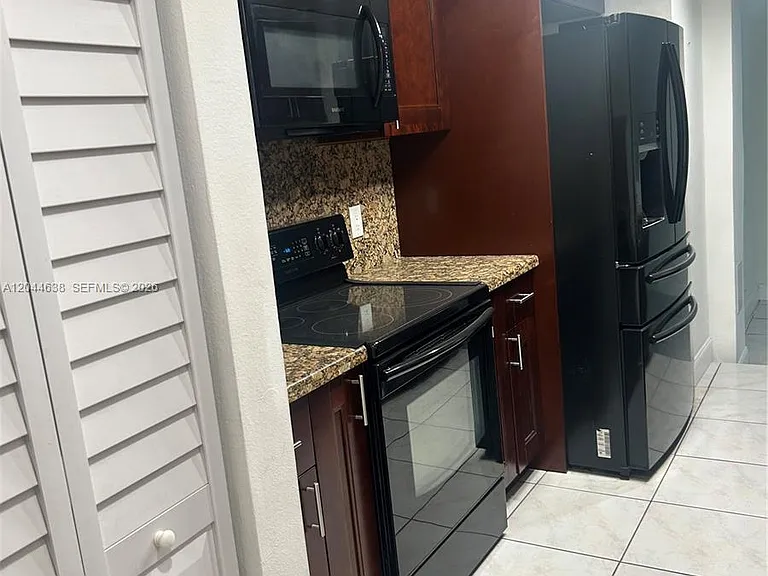 2730 Cypress Ave — Photo 11