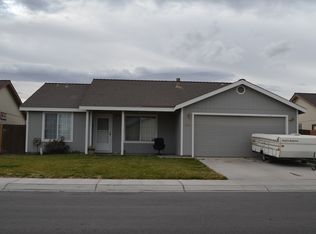 612 Brook Ln, Fernley, NV 89408