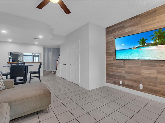 3rd image of 3312 Cabaret Lane #0