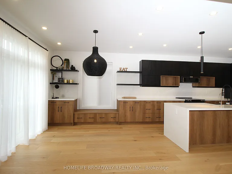 32 McKean Dr — Photo 7