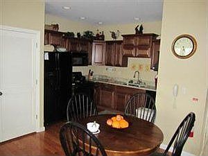 4th image of 8019 Canterbury Dr