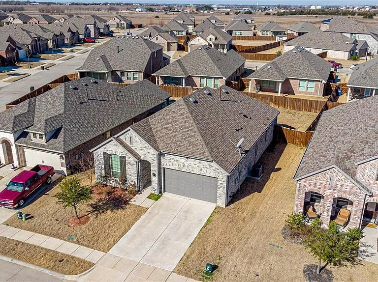 1593 Kessler Dr — Photo 19