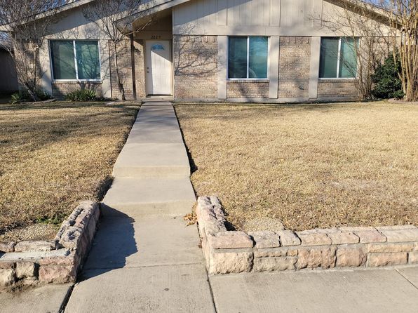 2227 Ridgedale Dr