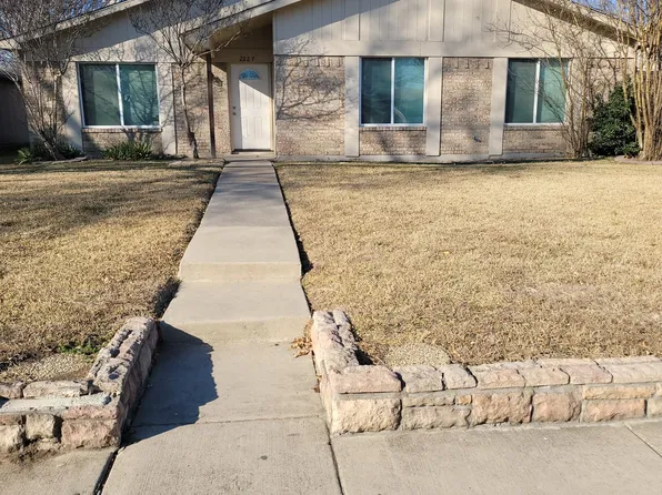 2227 Ridgedale Dr, Carrollton, TX 75006