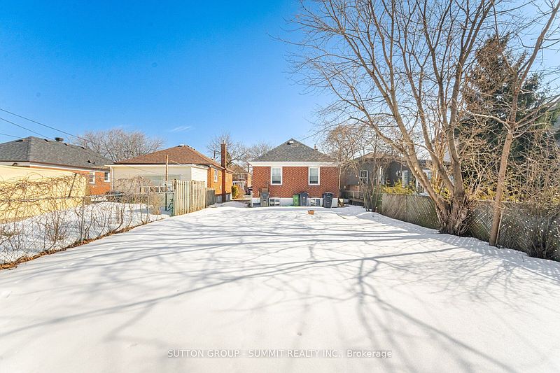 Toronto House for rent - 3 Bedrooms — photo 38