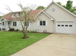 589 McClane Farm Rd, Washington, PA 15301